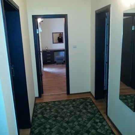 Yalta Apartman *