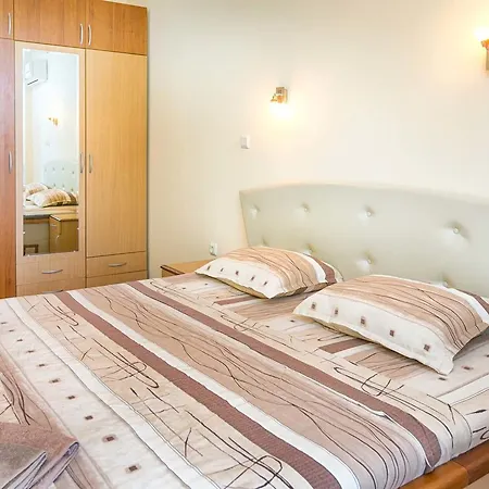 Apartman Yalta *