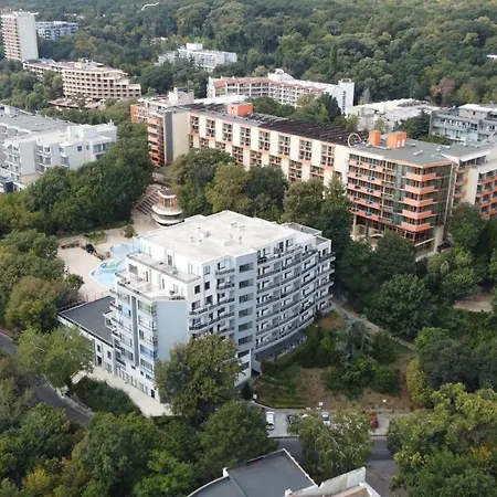 Yalta * Zlate písky