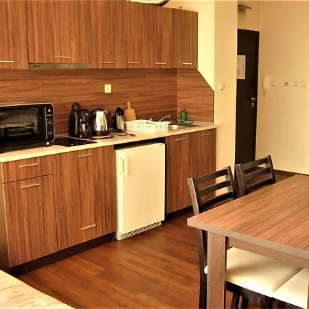 Yalta * Zlate písky